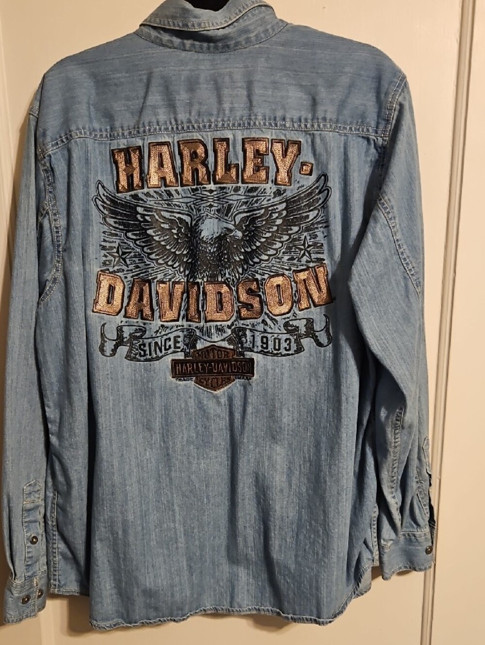 Harley-Davidson Light Blue Denim Button-Up Shirt with Logo Patch - Picture 4 of 5